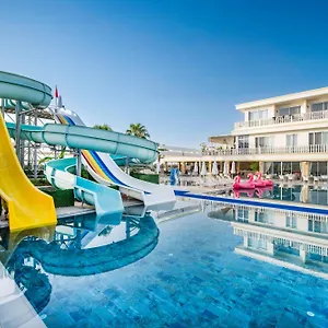 Sl La Perla Kemer منتجع